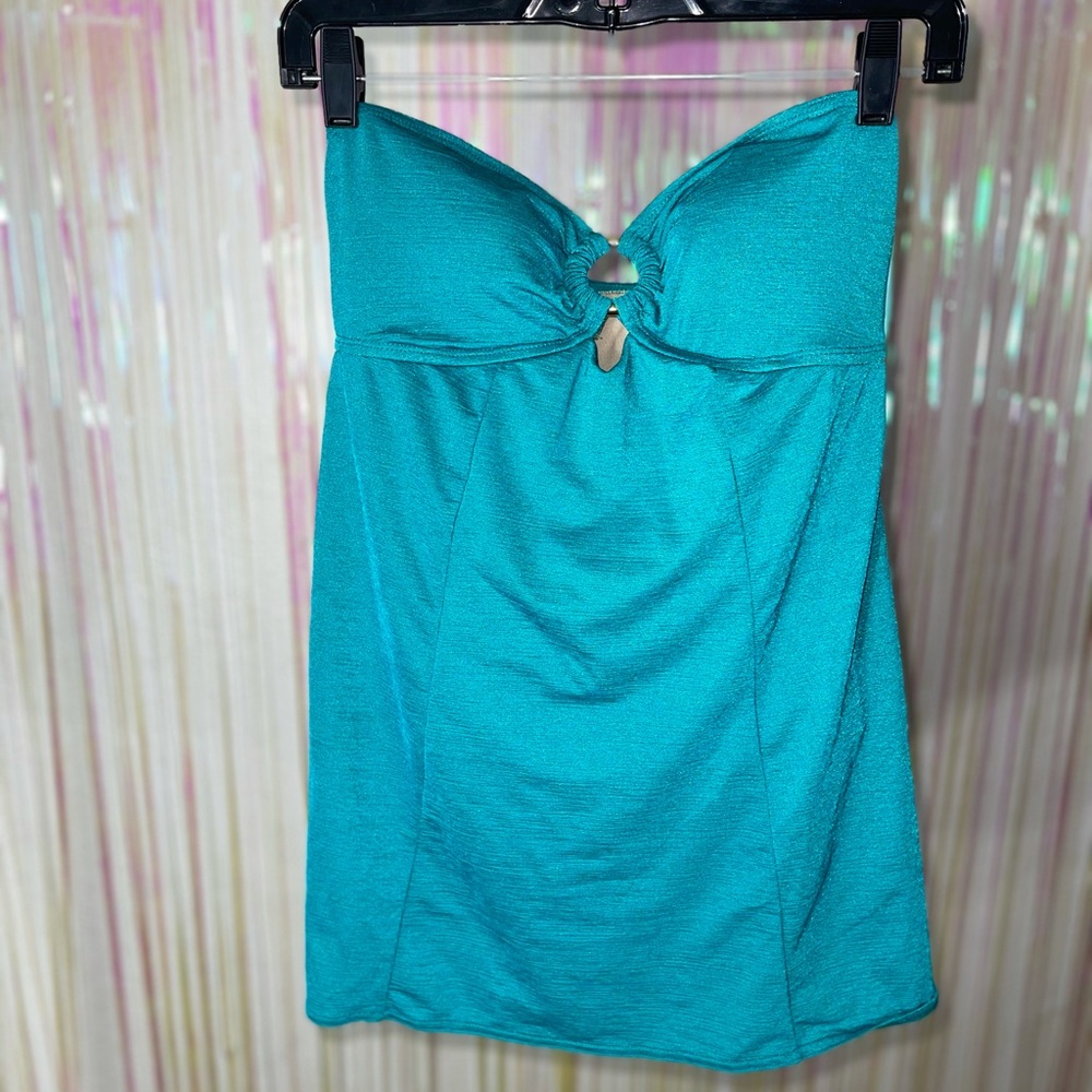 Strapless bathing suit